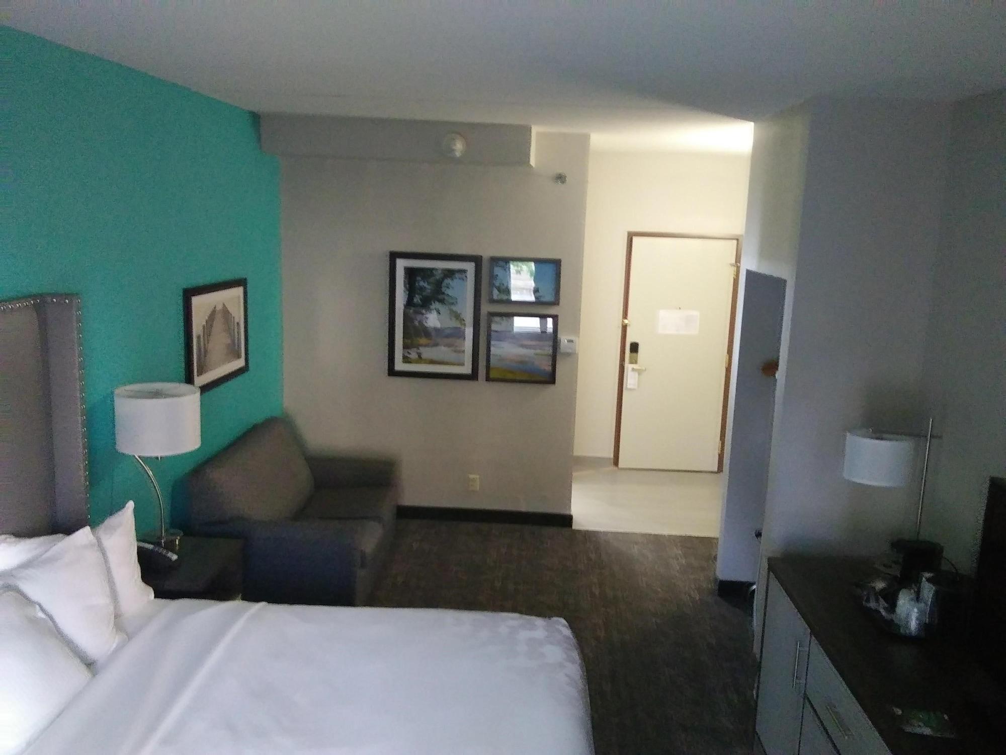 La Quinta By Wyndham Jamestown Ngoại thất bức ảnh