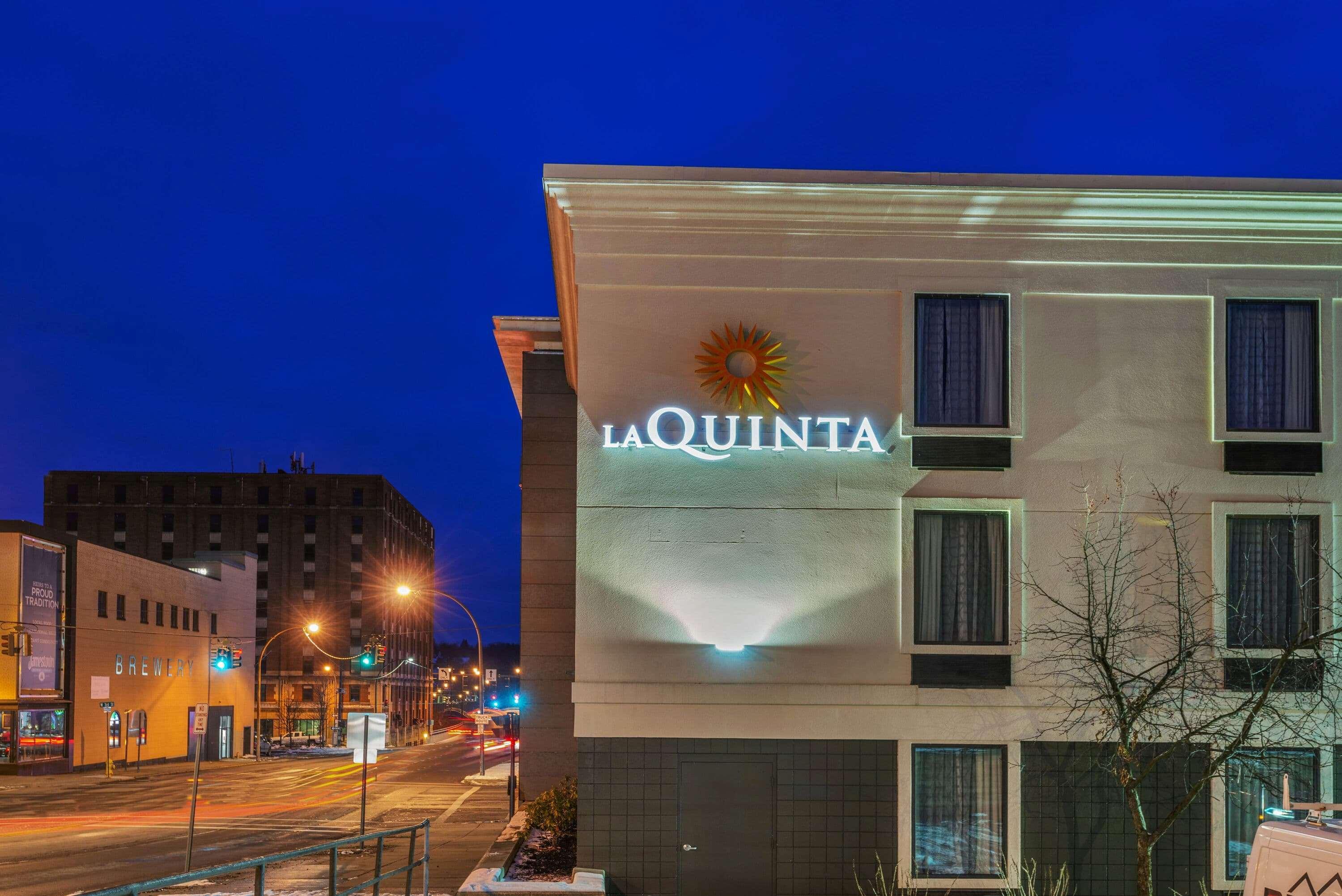 La Quinta By Wyndham Jamestown Ngoại thất bức ảnh