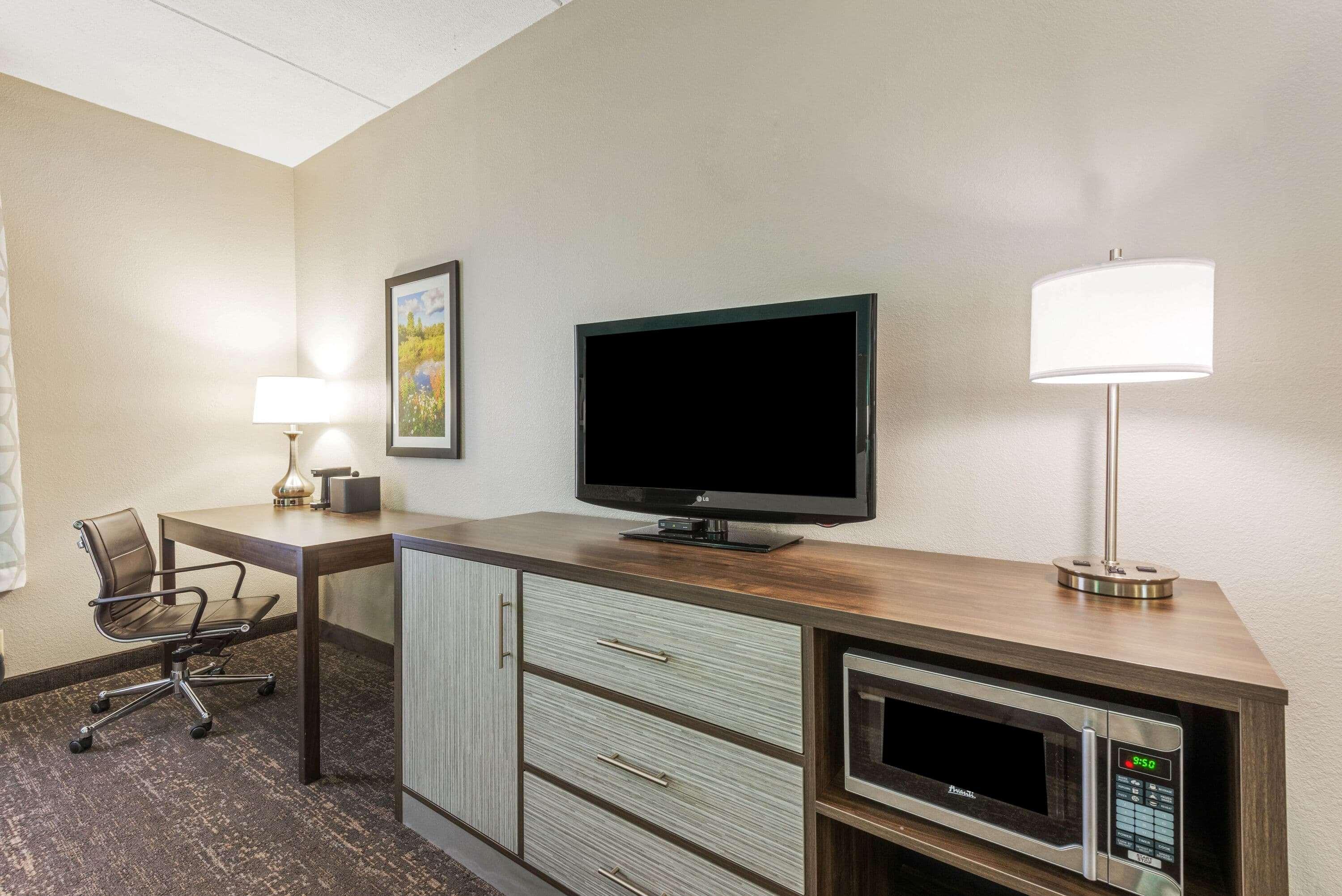 La Quinta By Wyndham Jamestown Ngoại thất bức ảnh